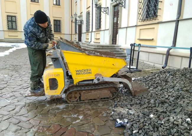 Гусеничный думпер в Минске